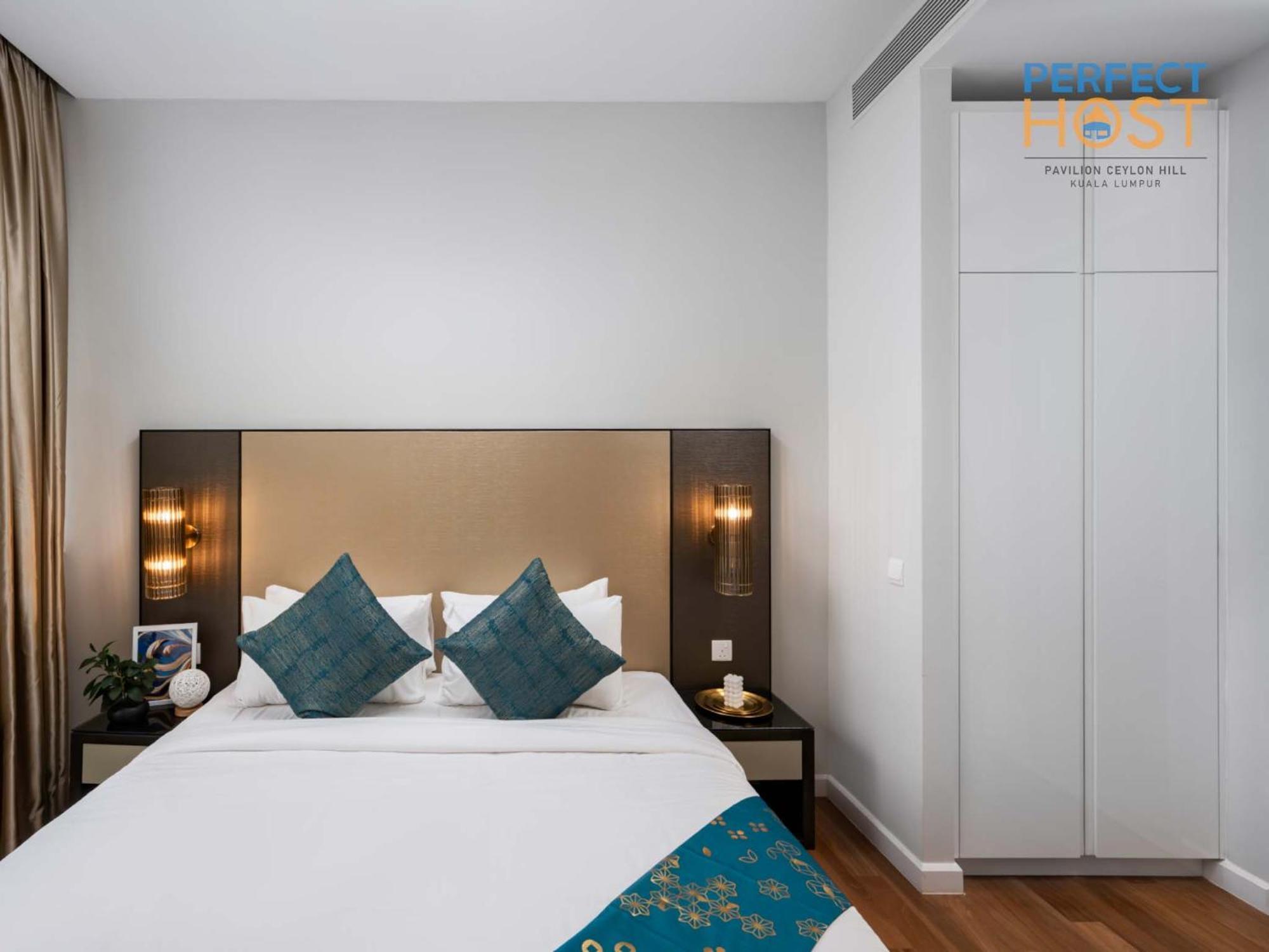 Pavilion Ceylon Hill Suites, Bukit Bintang By Perfect Host クアラルンプール エクステリア 写真